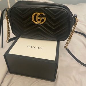 Gucci GG Marmont small matelassé shoulder bag